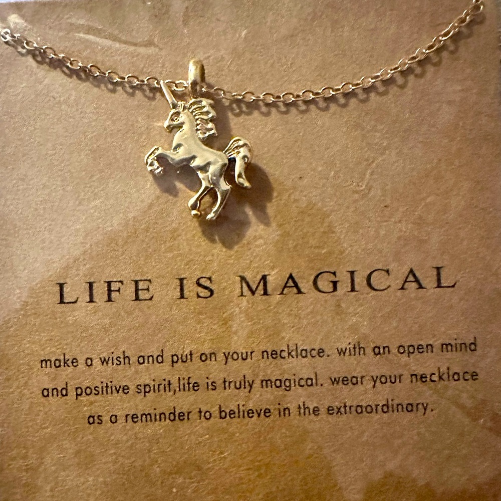 NIP - Gold Unicorn Pendant Necklace